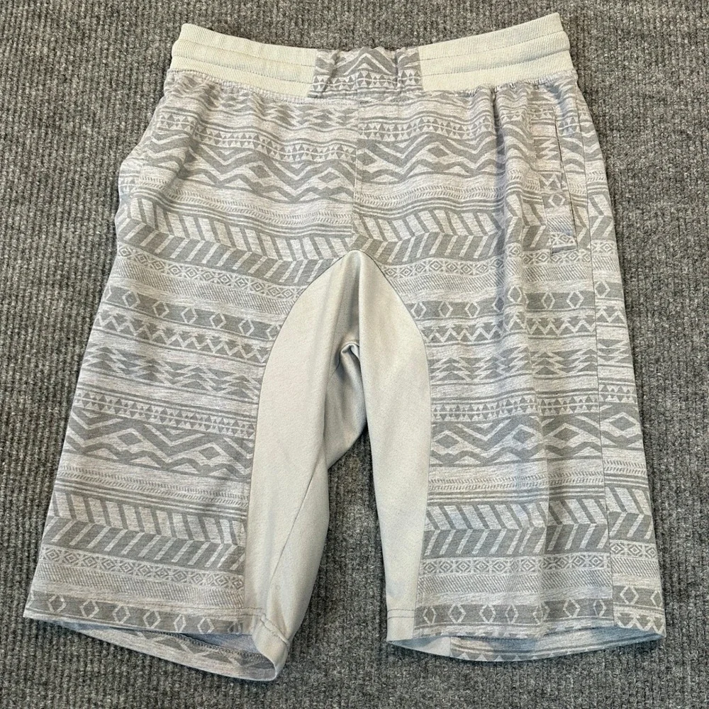 Southpole Tribal Print Sweat Shorts L Grey Aztec Pattern Polyester Streetwear